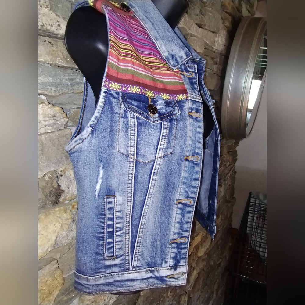 Chiqle bedazzled Retro Denim vest, jean vest size medium - Picture 4 of 7
